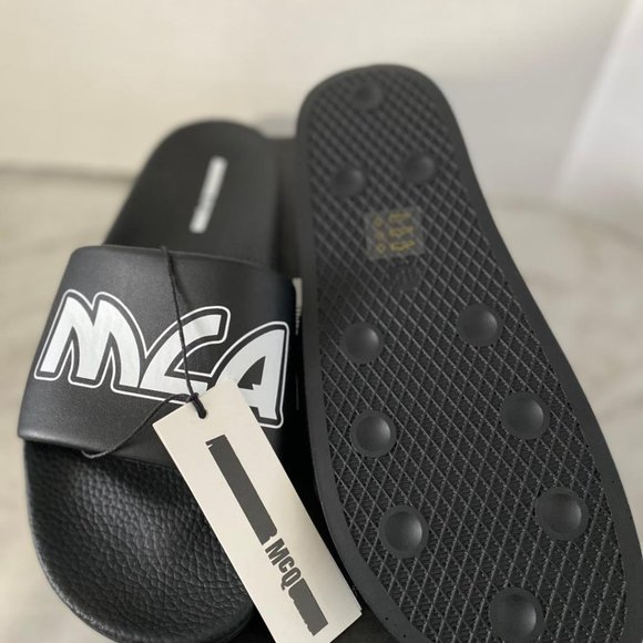 MCQ ALEXANDER MCQUEEN Logo Slides size: 12 US / 45 EU